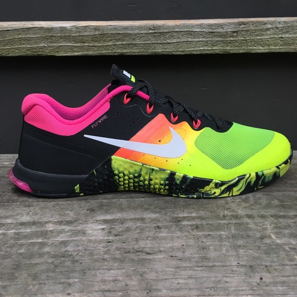 nike metcon 2 volt